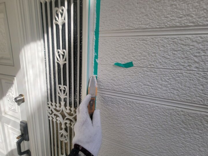 【へら均し】建具廻りコーキング