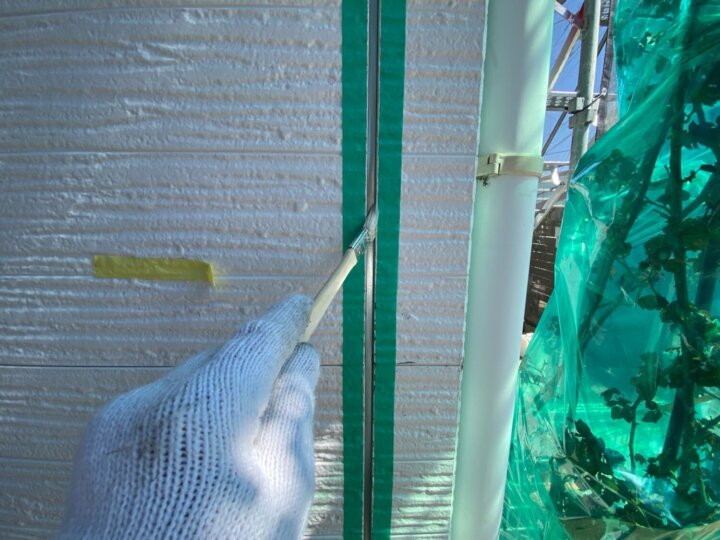 【プライマー塗布】板間目地コーキング