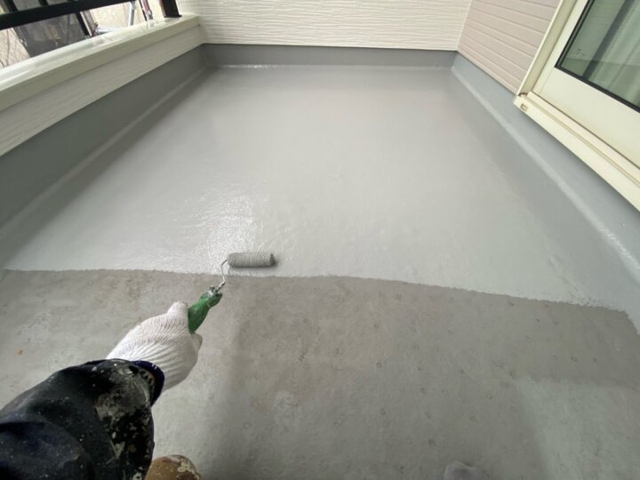 【トップコート１層目】ベランダ