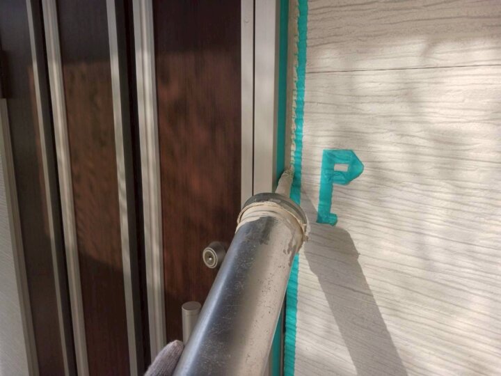 【充填】建具廻りコーキング