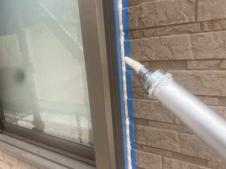 【充填】建具廻りコーキング