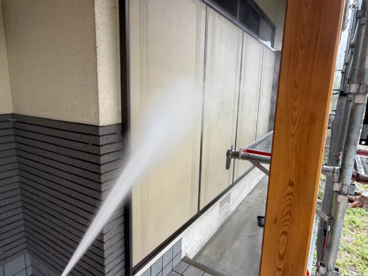 【高圧洗浄】雨戸