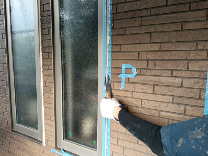 【へら均し】建具廻りコーキング