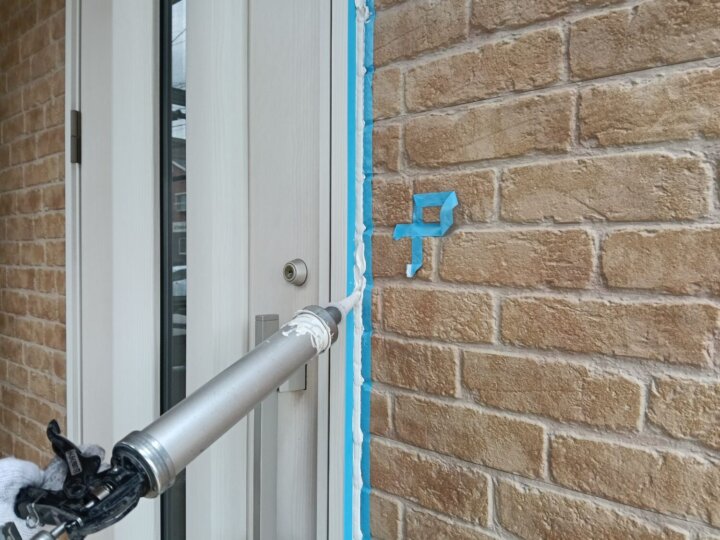 【充填】建具廻りコーキング
