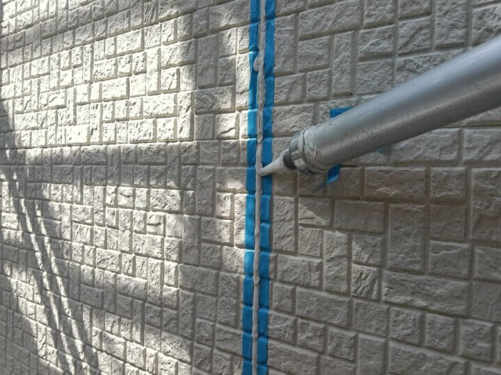【充填】板間目地コーキング