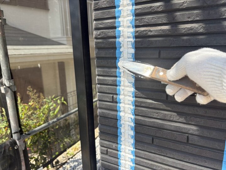 【へら均し】板間目地コーキング
