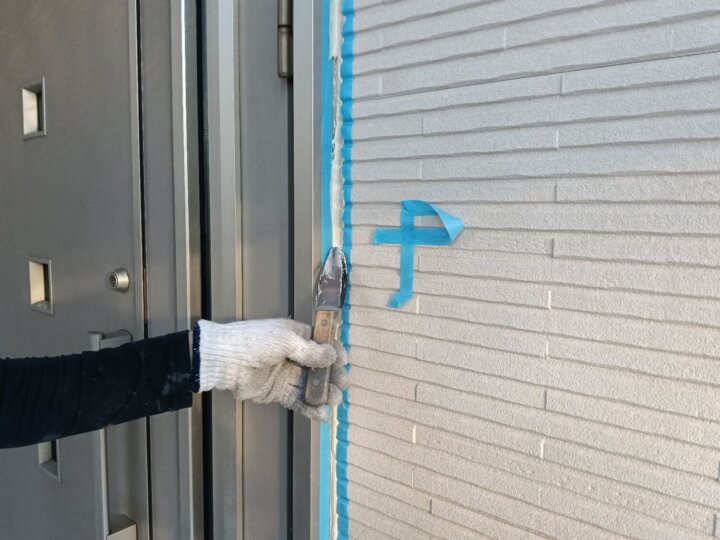 【へら均し】建具廻りコーキング
