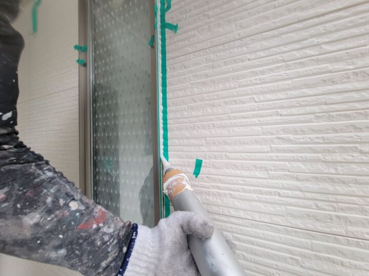 【充填】建具廻りコーキング