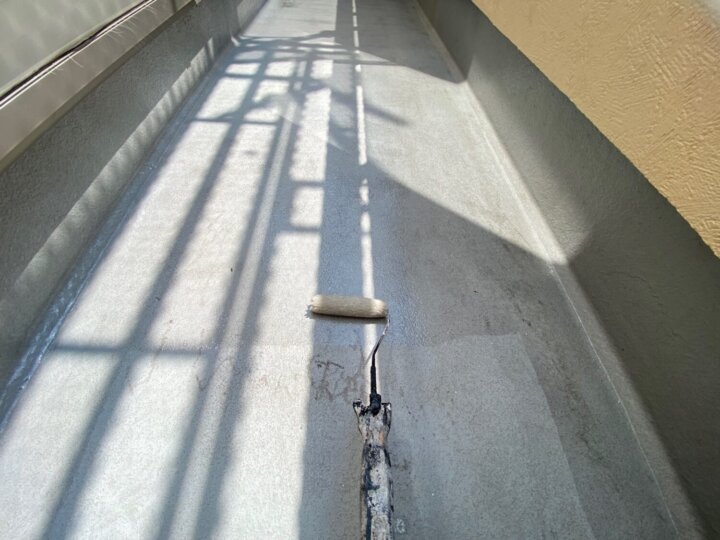 【プライマー塗布】ベランダ