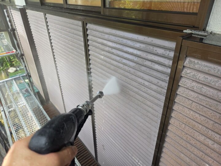 【高圧洗浄】雨戸