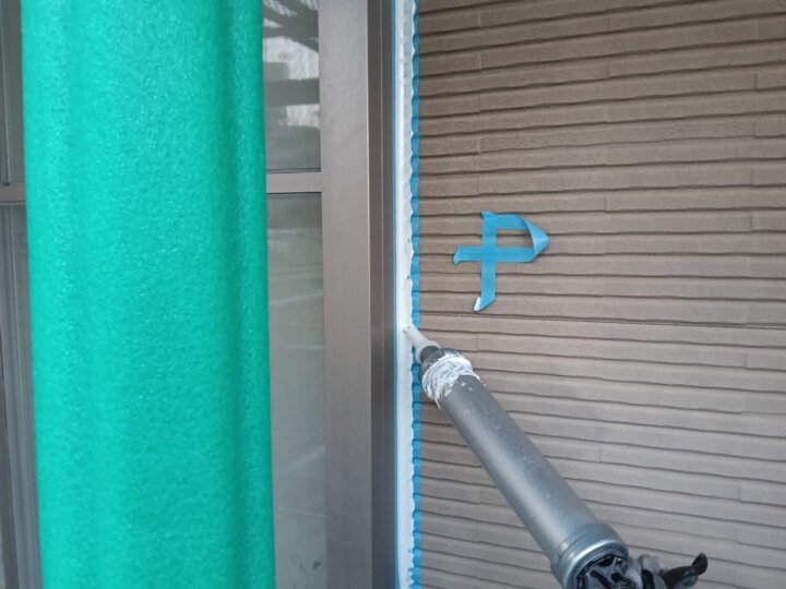 【充填】建具廻りコーキング